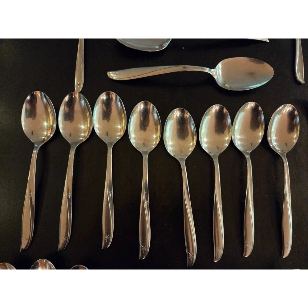 ONEIDA Community Twin Star MCM 40 Piece Stainless Flatware Setting for 8 - read
